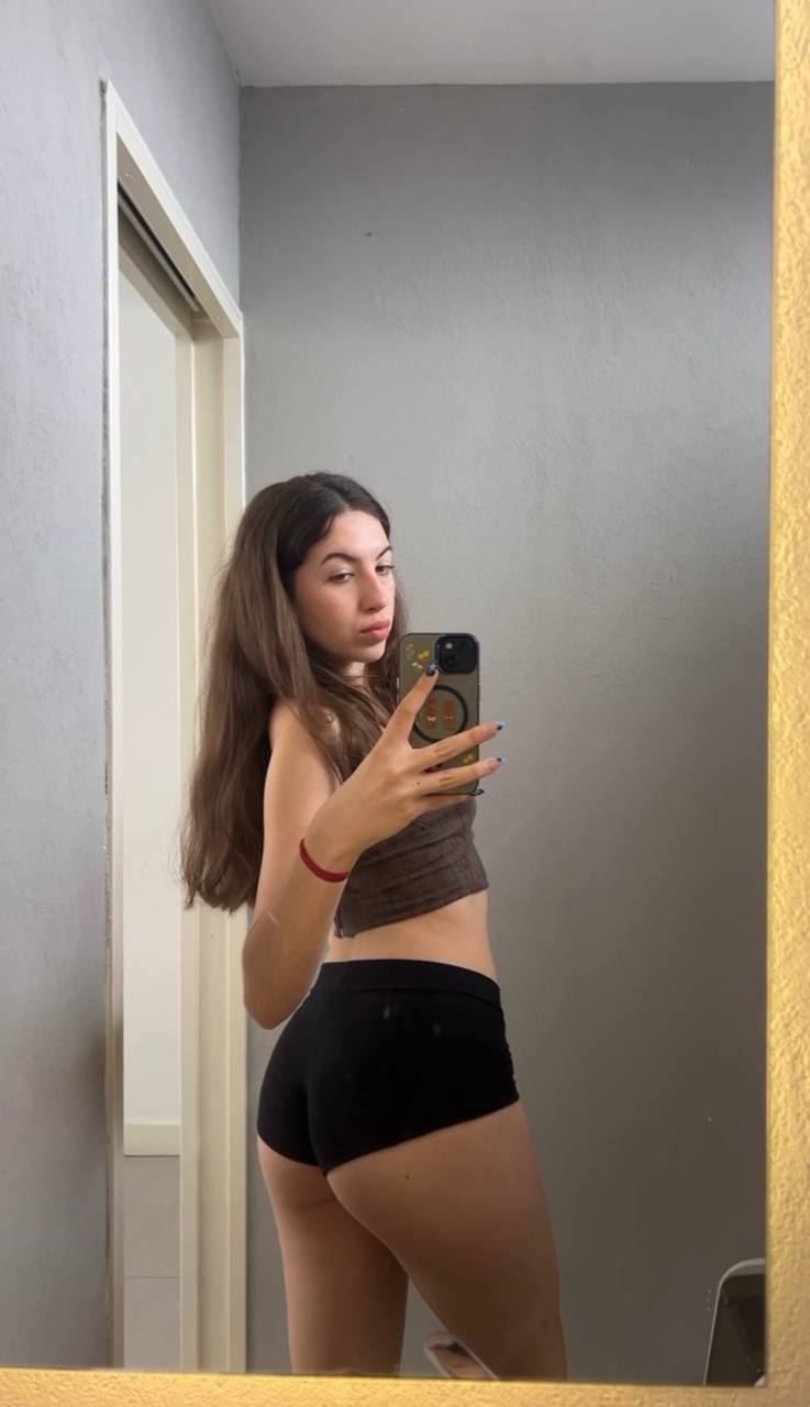 Amber in her underwear in Mandalay