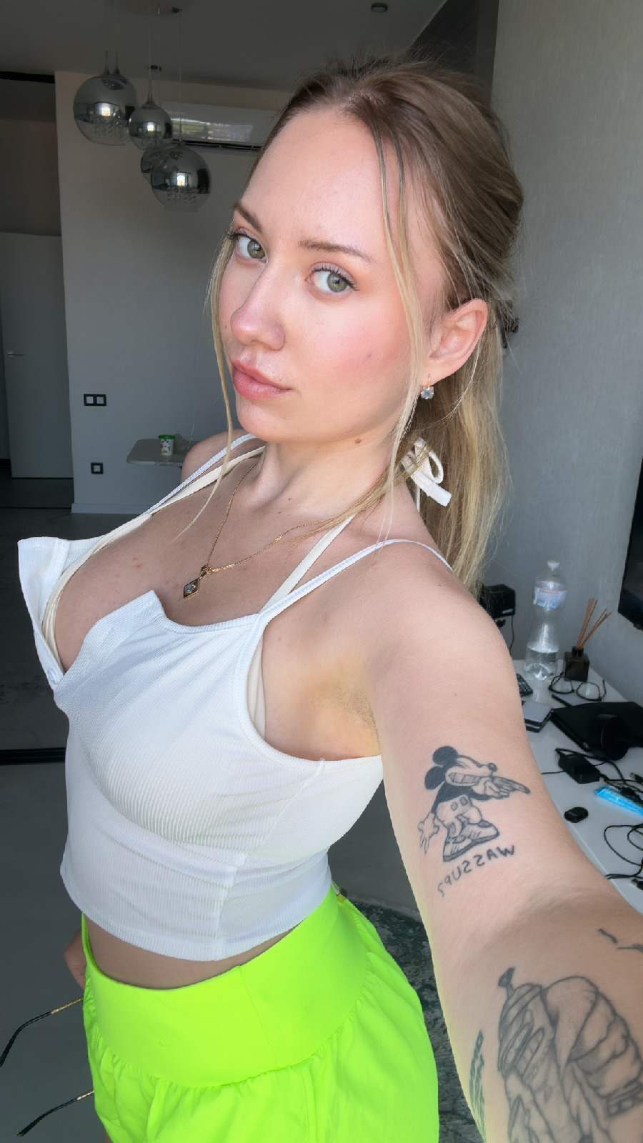 KateV in her underwear in Mandalay