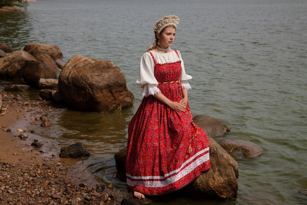 Women in Slavic costumes in Mandalay
